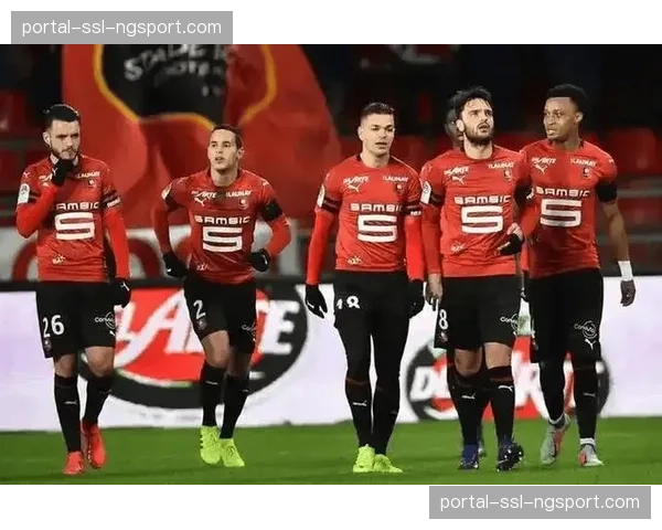 保级生死战:南特与洛里昂直接对话,负者将深陷降级区 保级生死战:南特与洛里昂直接对话,负者将深陷降级区